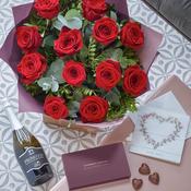 Valentine's Dozen Large-headed Red Roses Gift Set