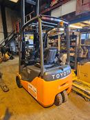 Electric Forklift Recon 1.6 ton Toyota triago 3 wheel  fingertip control