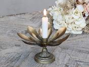 Candlestick with leaves image