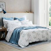 Christy Forget Me Knot Duvet Set image