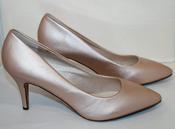 Ava Pearl Mid Heel image