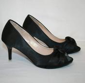 Kate Mid Heel image