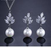 Petra Diamanté And Pearl Necklace And Earring Set