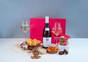 Wine Lovers Hamper (White wine) image