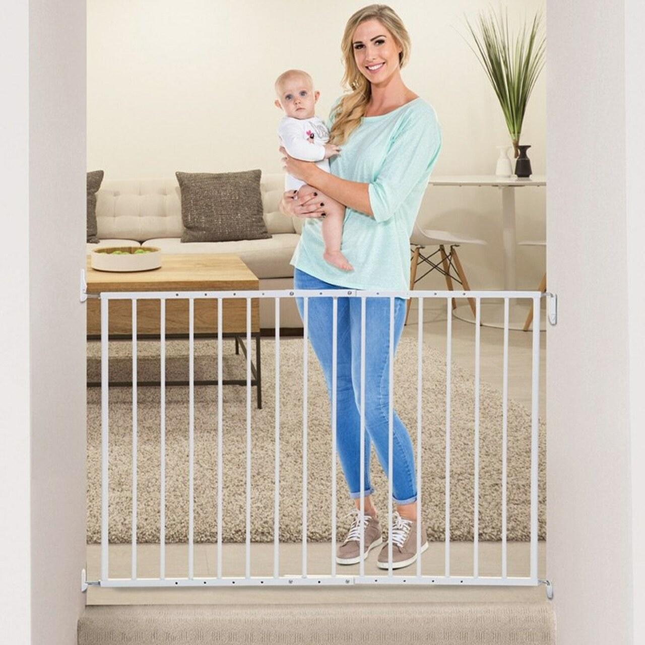 Dreambaby Arizona Extenda Baby Gate - White, Metal, 67-112cm