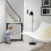 Babydan Premier True Pressure Fit Safety Gate - Black (73.5 - 79.6cm; Max 119.3)