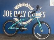 Squish  18" second hand Blue/green