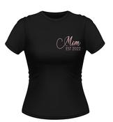 Mom Est Tshirt image