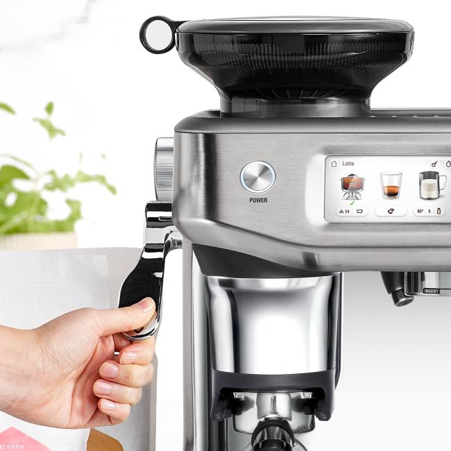 Sage Barista Touch Impress Espresso Coffee Machine Brushed Stainless Steel with Cold Extraction, Impress Puck System, Auto MilQ, ThermoJet Heating, 30 Grind Settings, Touchscreen, Barista Guidance, Cold Brew, Cold Espresso, 14 Presets, 15-bar Pressure, 9-bar Extraction