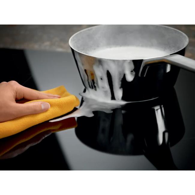 Electrolux 300 Series 60cm 4 Zone Induction Hob Black LIB60420C with Booster Function Key Lock Touch Controls