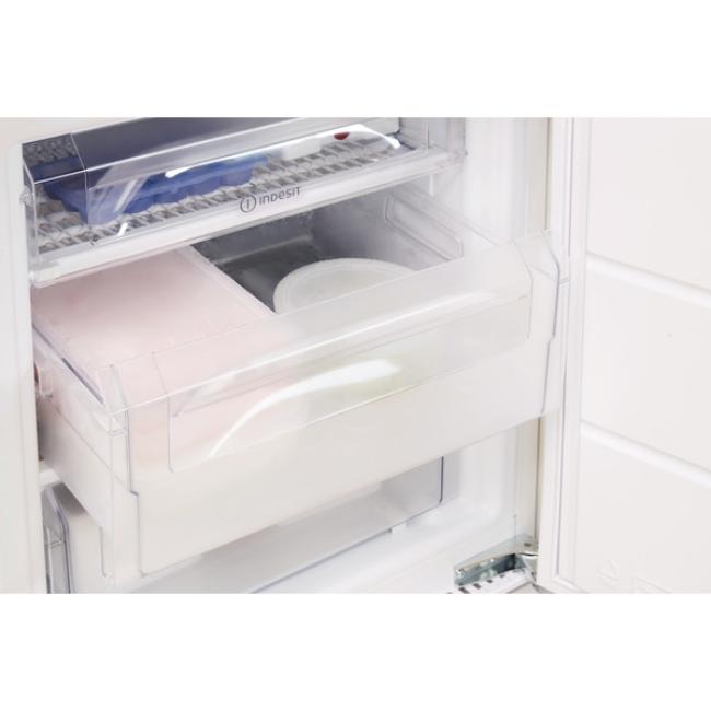 Indesit Integrated Freezer 91 litres White Door Shelves