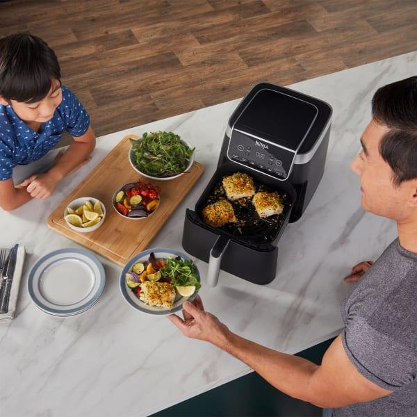 Ninja Max Pro 6.2L Air Fryer | Air Fry, Roast, Bake, Reheat, Dehydrate, Max Crisp