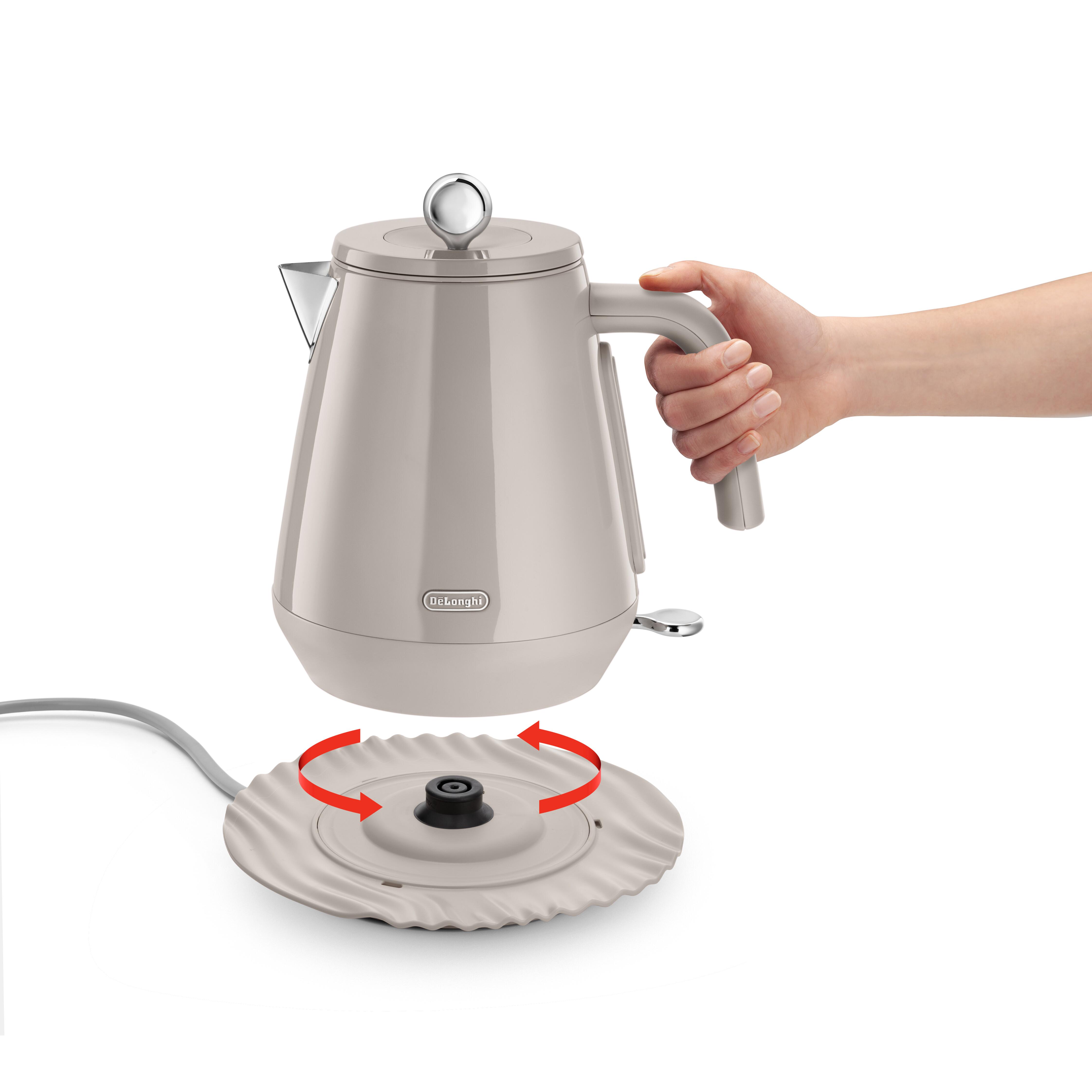 DeLonghi Eclettica Kettle 1.7L Beige Stainless Steel with Saucer