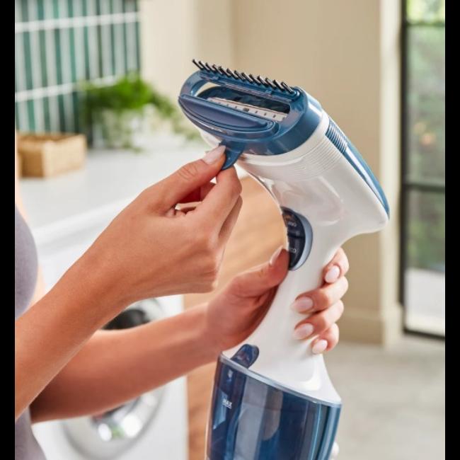 Morphy Richards Handheld Garment Steamer | 1750W | 260ml Tank | 35s Heat Up | Eco/Turbo Steam | Lint Brush & Creaser | Kills Bacteria