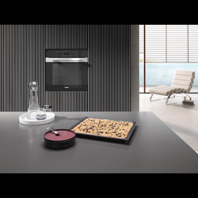 Miele Stainless Steel Single Oven with Digital Display and Glass Door