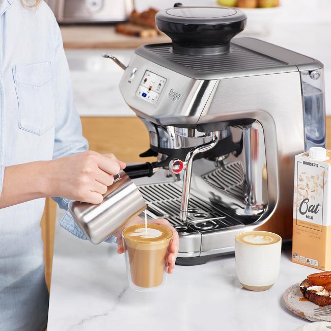 Sage Barista Touch Impress Espresso Coffee Machine Brushed Stainless Steel with Cold Extraction, Impress Puck System, Auto MilQ, ThermoJet Heating, 30 Grind Settings, Touchscreen, Barista Guidance, Cold Brew, Cold Espresso, 14 Presets, 15-bar Pressure, 9-bar Extraction