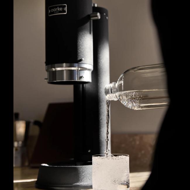 Aarke Carbonator Pro Sparkling Water Maker Matte Black Stainless Steel Glass Bottle One-Handed Operation Cordless Electricity-Free 2 Year Guarantee