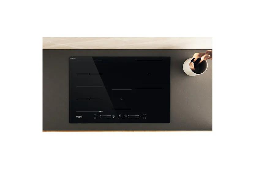 Whirlpool Induction Hob 77cm with CleanProtect, Booster, Flexiside, Chef Control, Timer, Child Lock, Black Glass, Touch Control