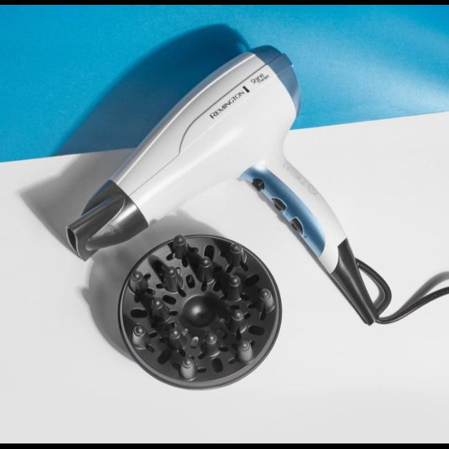 Remington D5216 Shine Therapy Hair Dryer 2300W Ionic Technology Cool Shot Diffuser Concentrator Nozzle White
