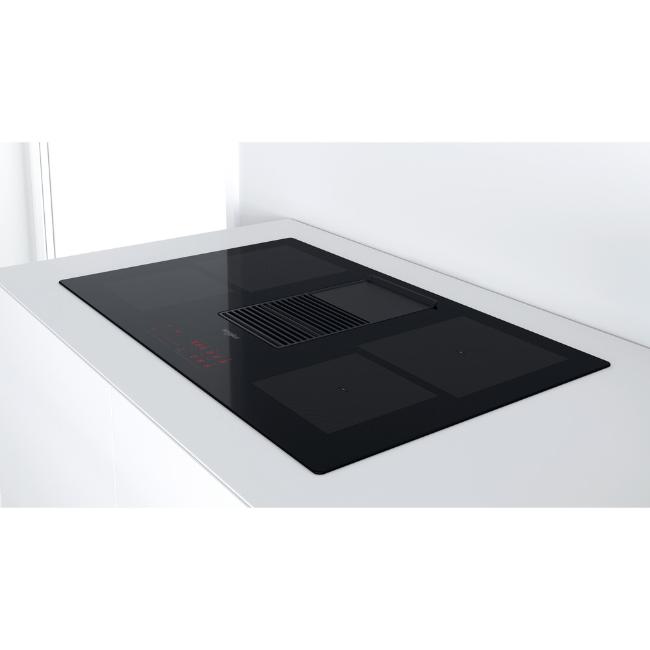 Whirlpool 83cm 4 Zone Induction Hob with Integrated Venting - Glass-Ceramic | Slider Control, Keep Warm, Booster, Power Management, 5 Year Warranty