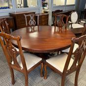 Victorian mahogany pedestal round table &amp; 6 chairs image