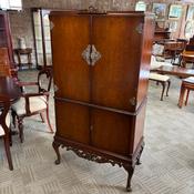 Fabulous walnut Queen Anne ornate drinks cabinet
