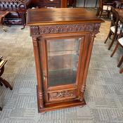 Late 19th-century French Renaissance Revival vitrine (display cabinet) image