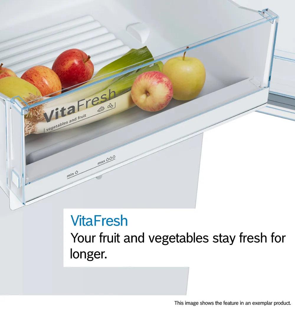 Bosch Serie 4 Freestanding Fridge Freezer Stainless steel
