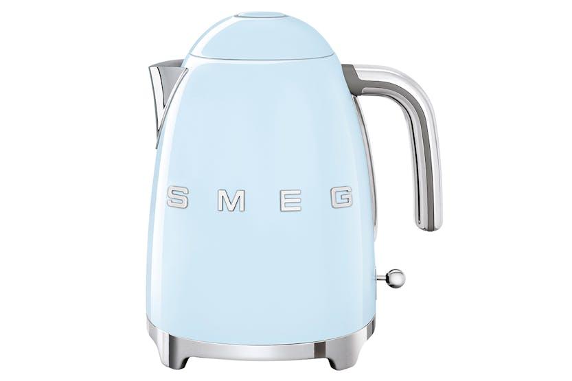 Smeg 50's Retro Style Pastel Blue Kettle 1.7L | 360° swivel base, Auto shut-off, Removable filter, Concealed heating element, Anti-slip feet, Soft opening lid, Stainless steel