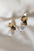 CASSIE - Gold &amp; Pearl Contemporary Earrings image