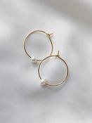 AUBREY- Minimalist Gold &amp; Pearl Hoop Earrings image