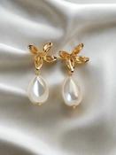 ISLA - Statement Pearl &amp; Gold Bridal Earrings image