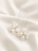 ALORA - Statement pearl &amp; floral earrings - Silver image