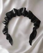 Petite Ruffle band - Faux Black Leather