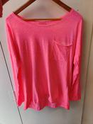 Pocket tee in neon pink image