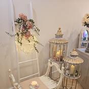 White ladder, floral display and LED heart package image