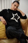 Peruzzi Star Top in Black image