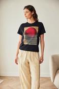 peruzzi rising sun print tshirt in black image