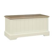 Memphis Oak Blanket Box image