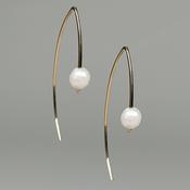 Moon Pearl Earrings image