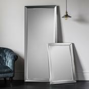 Luna Leaner Mirror image