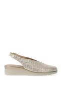 Pitillos Leather Weave Low Wedge Shoes, Gold image