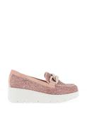 CallagHan Womens Amal Chain Wedge Loafers, Pink image
