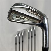 Titleist T100 4-PW Stiff Steel Irons Gents RH image