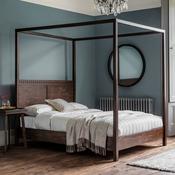Soho Retreat 6' 4 Poster Bed image