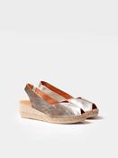 Toni Pons Bernia Low Wedge in Gold
