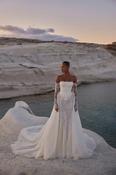 Eva Lendel Style #Milos