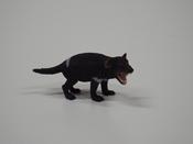 Tasmanian devil                              L 8  H 4 cm