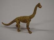 Brachiosaurus skeleton model           (14L x 11H cm)