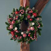 Giftbox Wreath (60cm) image